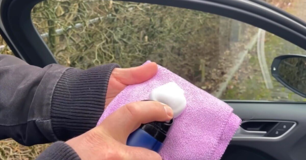 Does shaving foam stop car windows steaming up