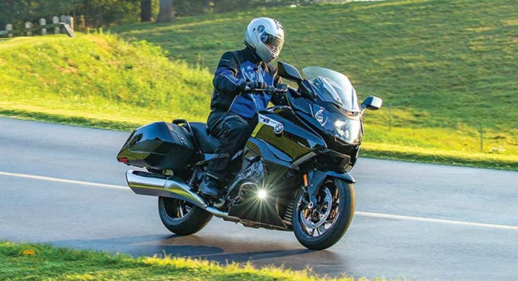 bmw touring motorcycle