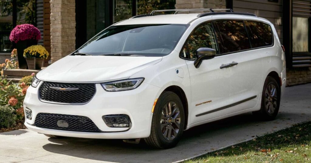 Minivan for Families: Chrysler Pacifica